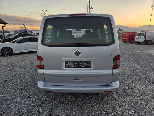 VW Multivan 2.5 TDI, Клима, Нави, Автомат /ЛИЗИНГ - автомобили, коли, обяви за нови и употребявани 3