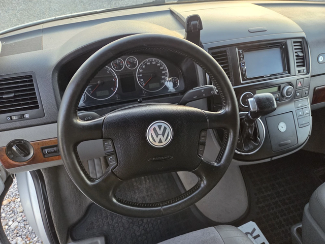 VW Multivan 2.5 TDI, Клима, Нави, Автомат /ЛИЗИНГ - автомобили, коли, обяви за нови и употребявани 9
