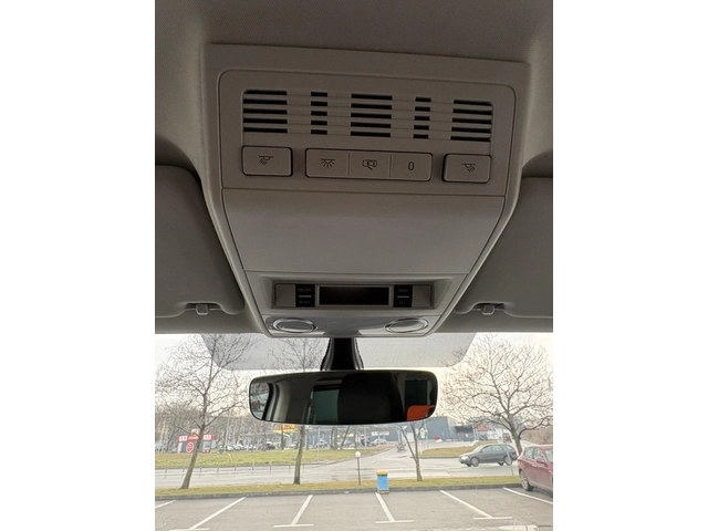 VW Multivan 2.0TDi 1850000 km Full 4x4 HIGHLINE - автомобили, коли, обяви за нови и употребявани 11