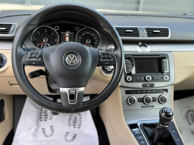 VW PASSAT 1.6TDI*HIGHLINE*BLUEMOTION* - автомобили, коли, обяви за нови и употребявани 8