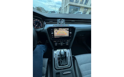 VW Passat 2.0 TDI 4Motion R-Line Camera Швейцария - автомобили, коли, обяви за нови и употребявани 9