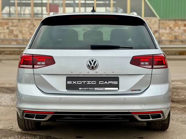 VW Passat 2.0 TDI 4m R Line ! SWISS ! - автомобили, коли, обяви за нови и употребявани 4