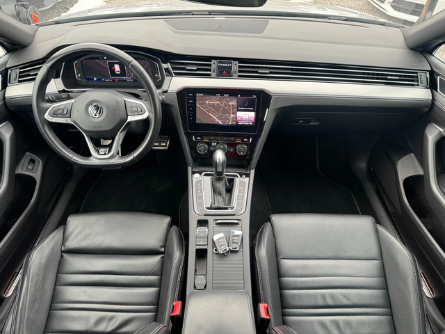 VW Passat 2.0 TDI 4m R Line ! SWISS ! - автомобили, коли, обяви за нови и употребявани 8
