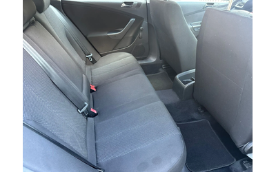 VW Passat 1, 600 EURO4 - автомобили, коли, обяви за нови и употребявани 10