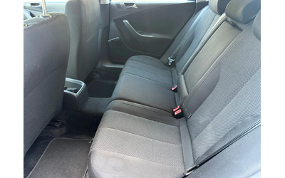 VW Passat 1, 600 EURO4 - автомобили, коли, обяви за нови и употребявани 9