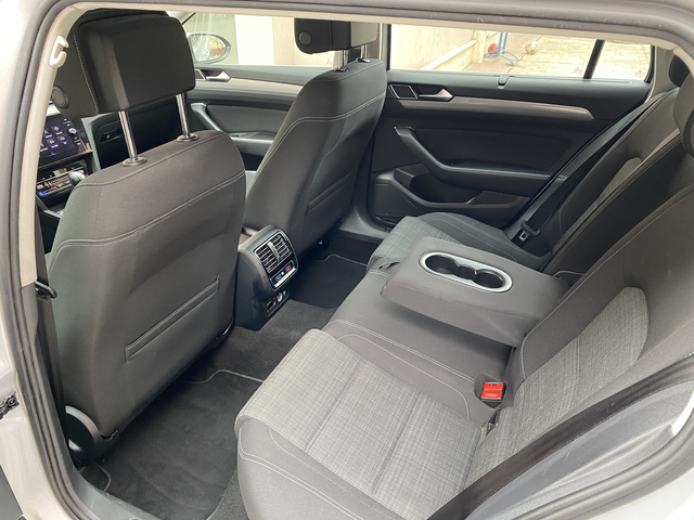 VW Passat 2.0 TDI EVO / DSG7 / Business / LED/ACC - автомобили, коли, обяви за нови и употребявани 11