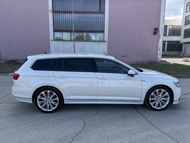 VW Passat 2.0 TSI / 4MOTION / R-Line / SWISS - автомобили, коли, обяви за нови и употребявани 4