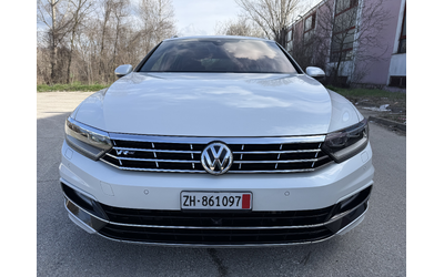 VW Passat 2.0 TSI / 4MOTION / R-Line / SWISS - автомобили, коли, обяви за нови и употребявани 6
