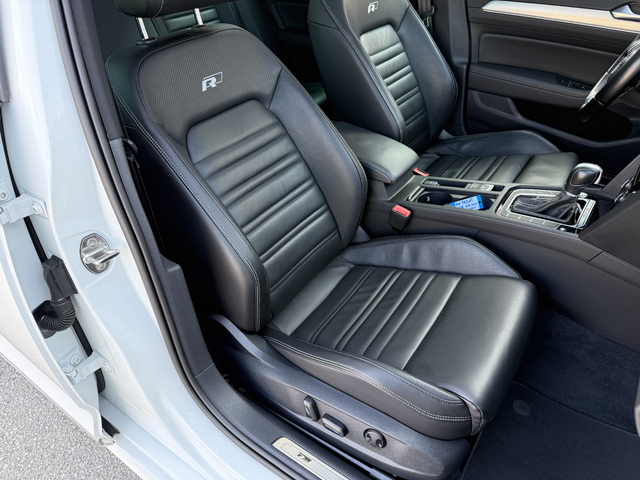 VW Passat 2.0 TSI / 4MOTION / R-Line / SWISS - автомобили, коли, обяви за нови и употребявани 9