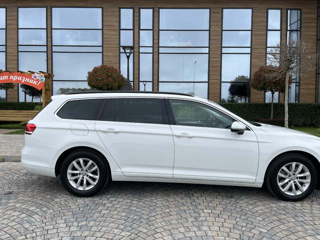VW Passat 2.0TDI 150 к.с. Full led Disronik Navigation - автомобили, коли, обяви за нови и употребявани 13