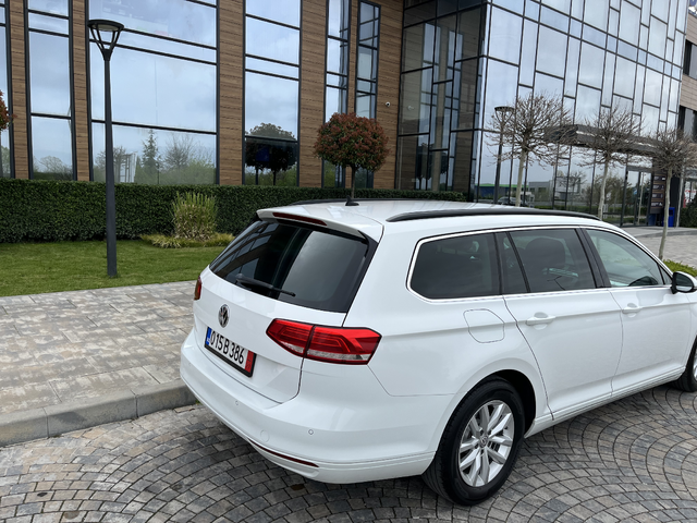 VW Passat 2.0TDI 150 к.с. Full led Disronik Navigation - автомобили, коли, обяви за нови и употребявани 5