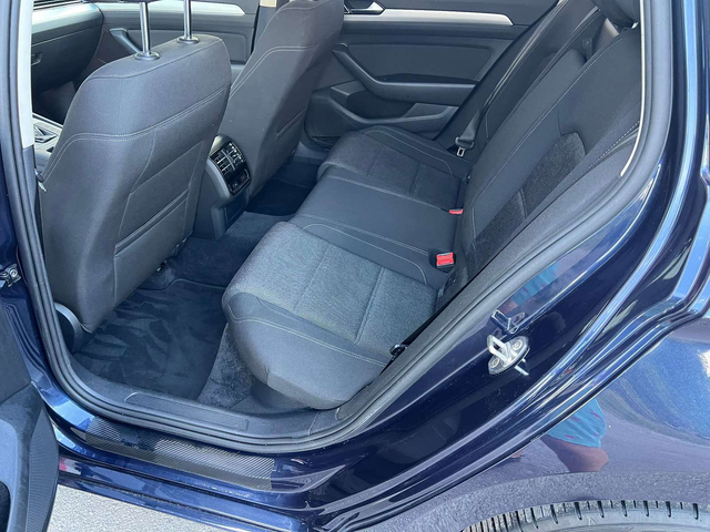 VW Passat 2.0TDI - автомобили, коли, обяви за нови и употребявани 12
