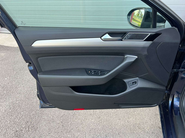 VW Passat 2.0TDI - автомобили, коли, обяви за нови и употребявани 6