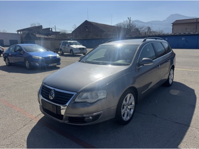 VW Passat 2.0TDI - автомобили, коли, обяви за нови и употребявани 0