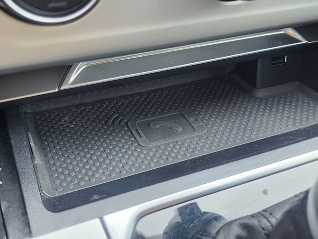 VW Passat 2.0TDI DSG - автомобили, коли, обяви за нови и употребявани 11