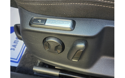 VW Passat 2.0TDI DSG - автомобили, коли, обяви за нови и употребявани 12