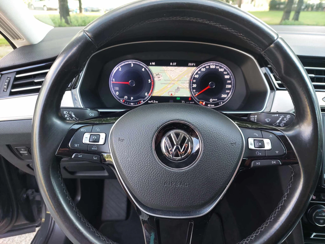 VW Passat 2, 0TDI 240ps 4x4 HIGHLINE - автомобили, коли, обяви за нови и употребявани 10