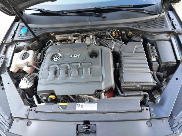 VW Passat 2, 0TDI 240ps 4x4 HIGHLINE - автомобили, коли, обяви за нови и употребявани 16
