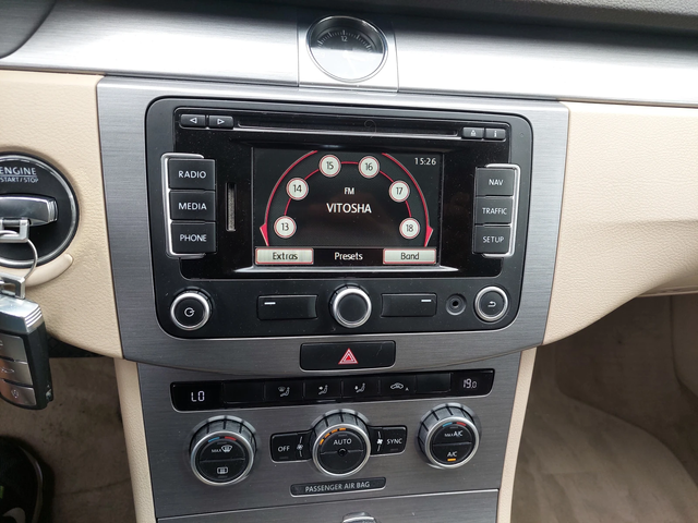 VW Passat 7 2, 0TDI 140ps DSG NAVI - автомобили, коли, обяви за нови и употребявани 10