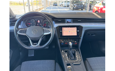 VW Passat 2.0TDI R-Line 150кс DSG* Keyless* ПЕРФЕКТЕН* - автомобили, коли, обяви за нови и употребявани 10