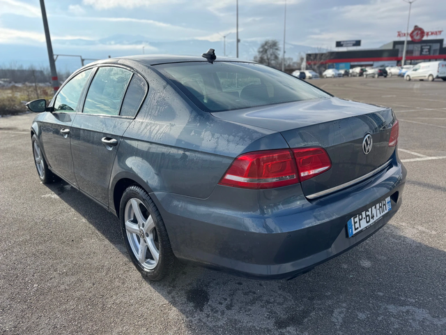 VW Passat 2.0TDI-AUTO-NAVI-177 - автомобили, коли, обяви за нови и употребявани 3
