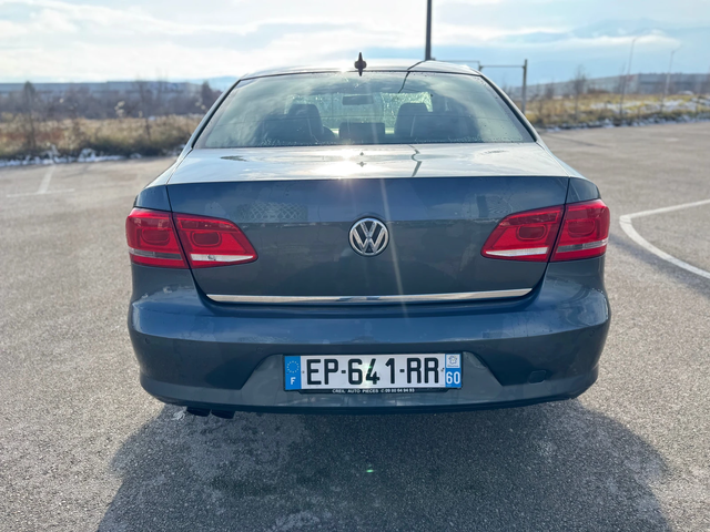 VW Passat 2.0TDI-AUTO-NAVI-177 - автомобили, коли, обяви за нови и употребявани 4