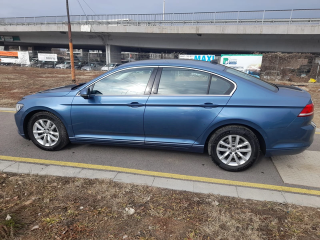 VW Passat FACELIFT-1.6TDI-NAVI-2018-6ск - автомобили, коли, обяви за нови и употребявани 12