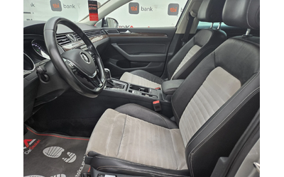 VW Passat 2.0TDI-239KC= АВТОМАТ= 4MOTION= ДИСТРОНИК= DYNAUDI - автомобили, коли, обяви за нови и употребявани 6
