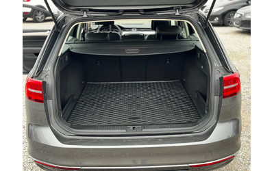 VW Passat 2.0TDI HIGHLINE - автомобили, коли, обяви за нови и употребявани 15