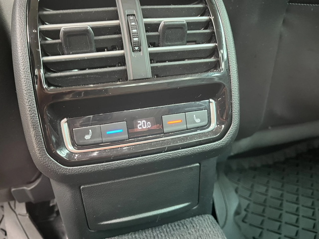 VW Passat Highline 2.0 TDI DSG 4Motion - автомобили, коли, обяви за нови и употребявани 11