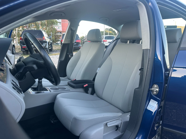 VW Passat 1.6I 102kc СТАРИЯ МОТОР - автомобили, коли, обяви за нови и употребявани 8