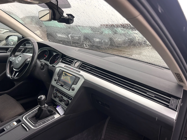 VW Passat 2.0TDI NAVI/KAMERA EURO 6 - автомобили, коли, обяви за нови и употребявани 9