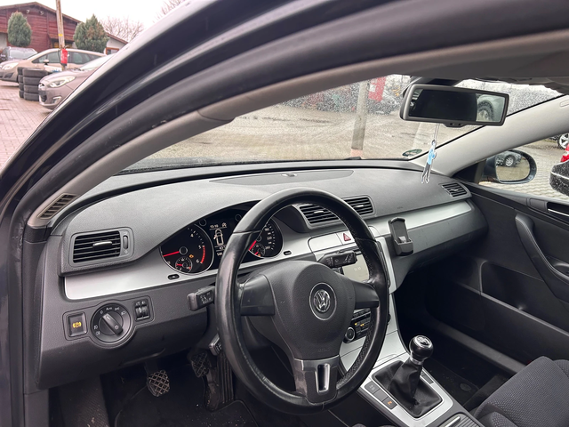 VW Passat 2.0TDI NAVI EURO 5 - автомобили, коли, обяви за нови и употребявани 10