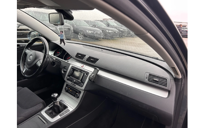 VW Passat 2.0TDI NAVI EURO 5 - автомобили, коли, обяви за нови и употребявани 9