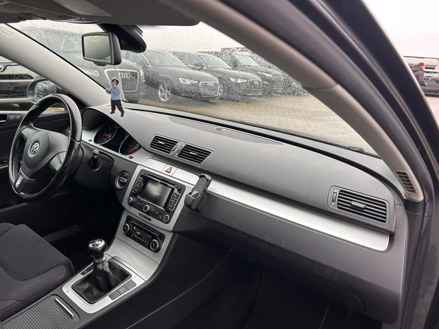 VW Passat 2.0TDI NAVI EURO 5 - автомобили, коли, обяви за нови и употребявани 9