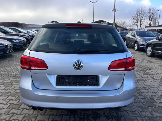VW Passat 2.0TDI AVTOMAT EURO 5 - автомобили, коли, обяви за нови и употребявани 6