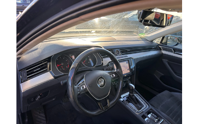 VW Passat 2.0TSI R-LINE 4MOTION/AVTOMAT/PANORAMA/KOJA EURO 6 - автомобили, коли, обяви за нови и употребявани 12