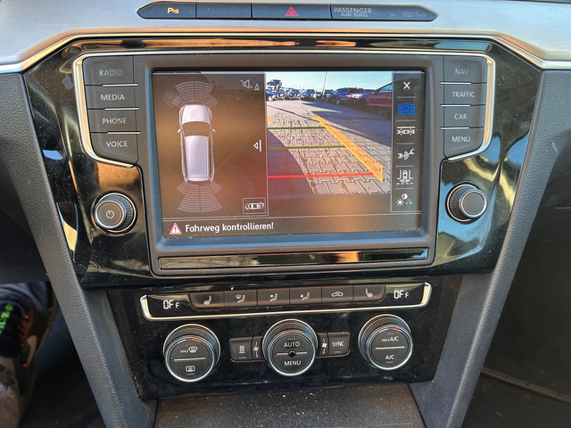 VW Passat 2.0TSI R-LINE 4MOTION/AVTOMAT/PANORAMA/KOJA EURO 6 - автомобили, коли, обяви за нови и употребявани 15