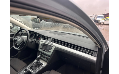 VW Passat 2.0TDI AVTOMAT/NAVI EURO 6 - автомобили, коли, обяви за нови и употребявани 9