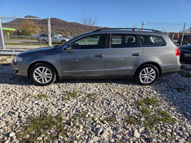 VW Passat 2.0tdi* Italy* - автомобили, коли, обяви за нови и употребявани 7