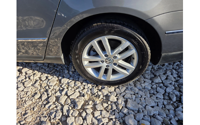 VW Passat 2.0tdi* Italy* - автомобили, коли, обяви за нови и употребявани 8