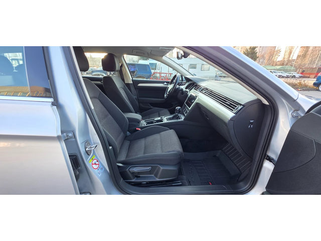VW Passat 2.0 TDI 150k.c UNIKAT ITALIA EURO 6B - автомобили, коли, обяви за нови и употребявани 13