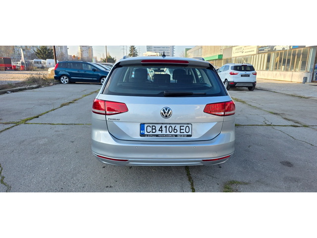 VW Passat 2.0 TDI 150k.c UNIKAT ITALIA EURO 6B - автомобили, коли, обяви за нови и употребявани 4