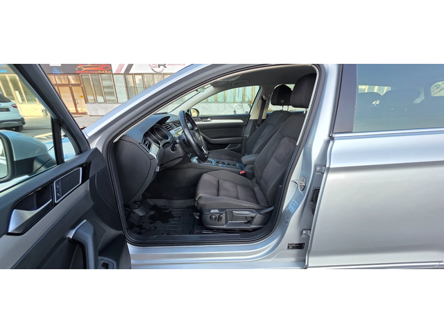 VW Passat 2.0 TDI 150k.c UNIKAT ITALIA EURO 6B - автомобили, коли, обяви за нови и употребявани 7