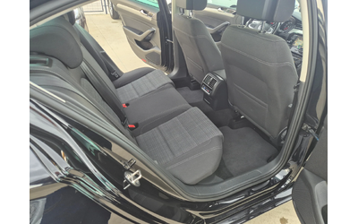 VW Passat 4Х4-А/Т-190кс - автомобили, коли, обяви за нови и употребявани 9