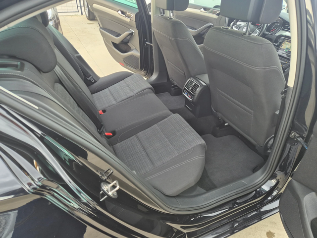 VW Passat 4Х4-А/Т-190кс - автомобили, коли, обяви за нови и употребявани 9