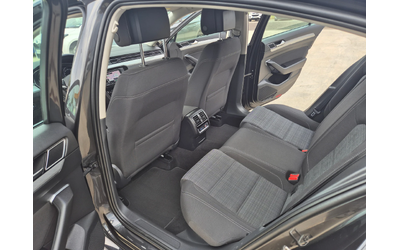VW Passat НОВ-2.0-А/Т-150кс - автомобили, коли, обяви за нови и употребявани 11