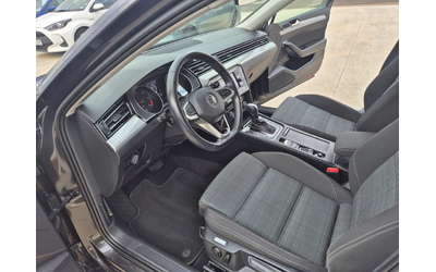 VW Passat НОВ-2.0-А/Т-150кс - автомобили, коли, обяви за нови и употребявани 12