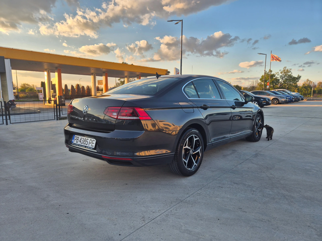 VW Passat НОВ-2.0-А/Т-150кс - автомобили, коли, обяви за нови и употребявани 4