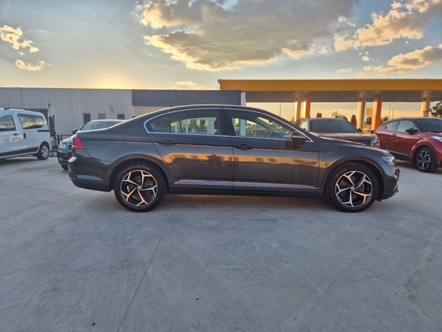 VW Passat НОВ-2.0-А/Т-150кс - автомобили, коли, обяви за нови и употребявани 5